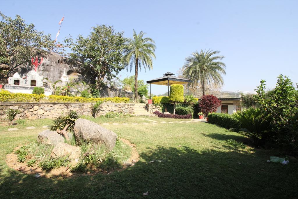 Richi Valley Mount Abu Hotel ภายนอก รูปภาพ