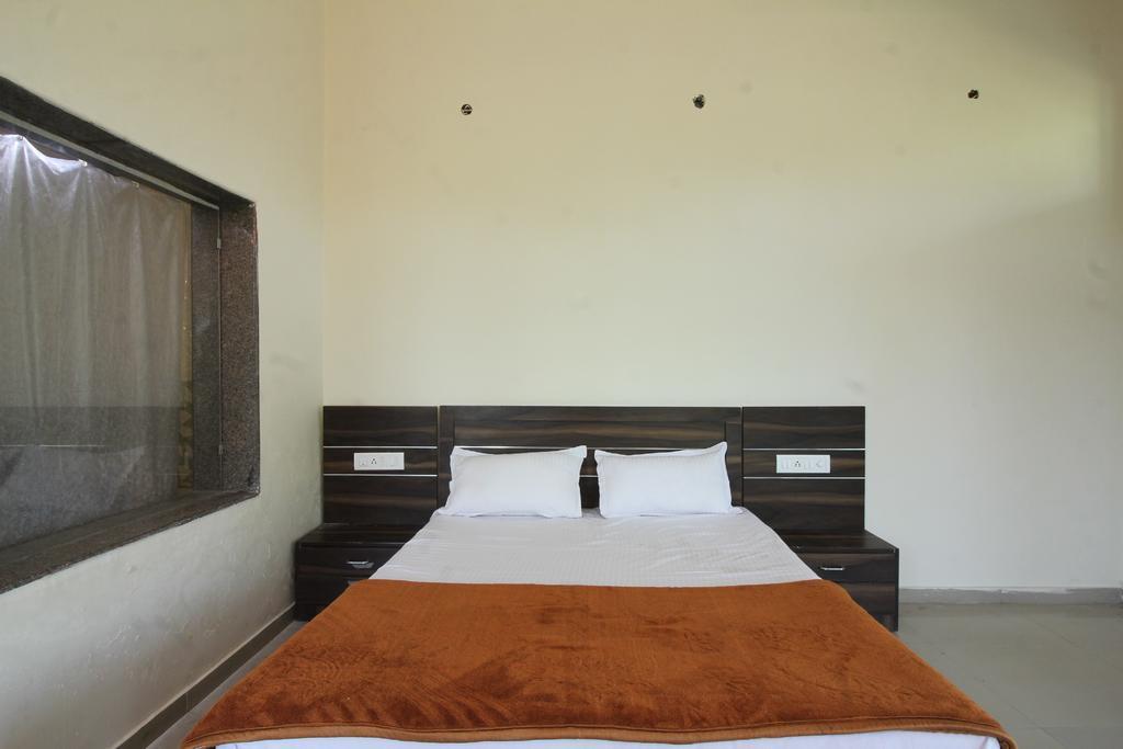 Richi Valley Mount Abu Hotel ภายนอก รูปภาพ