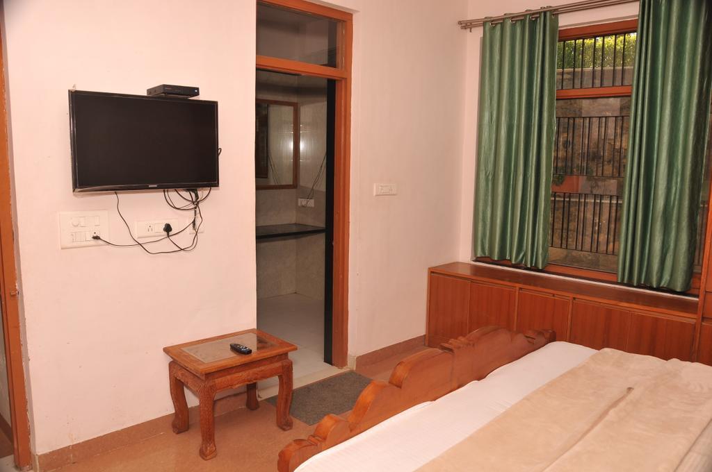 Richi Valley Mount Abu Hotel ภายนอก รูปภาพ
