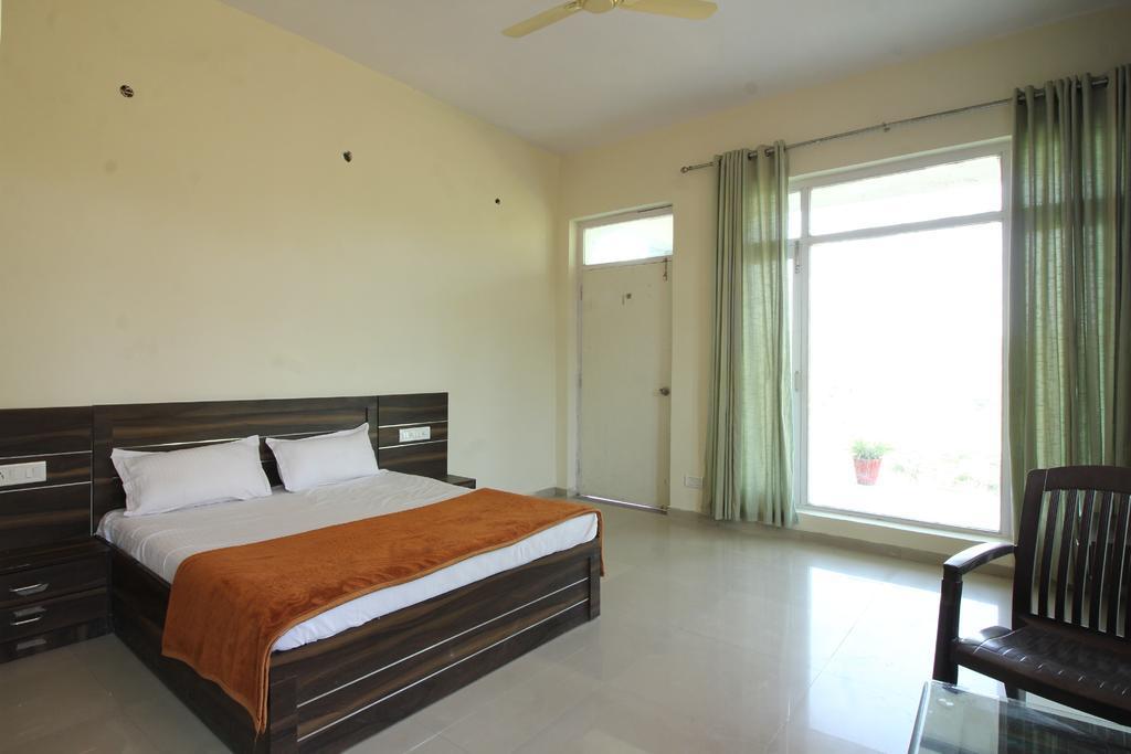Richi Valley Mount Abu Hotel ภายนอก รูปภาพ